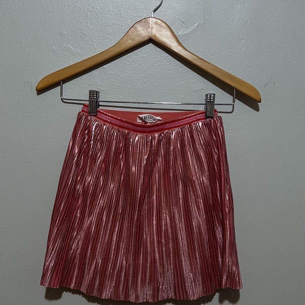 Girl's  H&M Pink Shiny Skirt Size 6-8 yrs